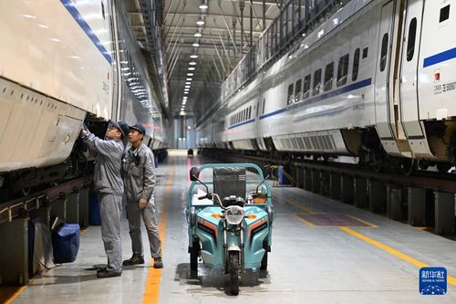 呼和浩特 節(jié)后動車檢修忙，精心呵護(hù)“體檢車”